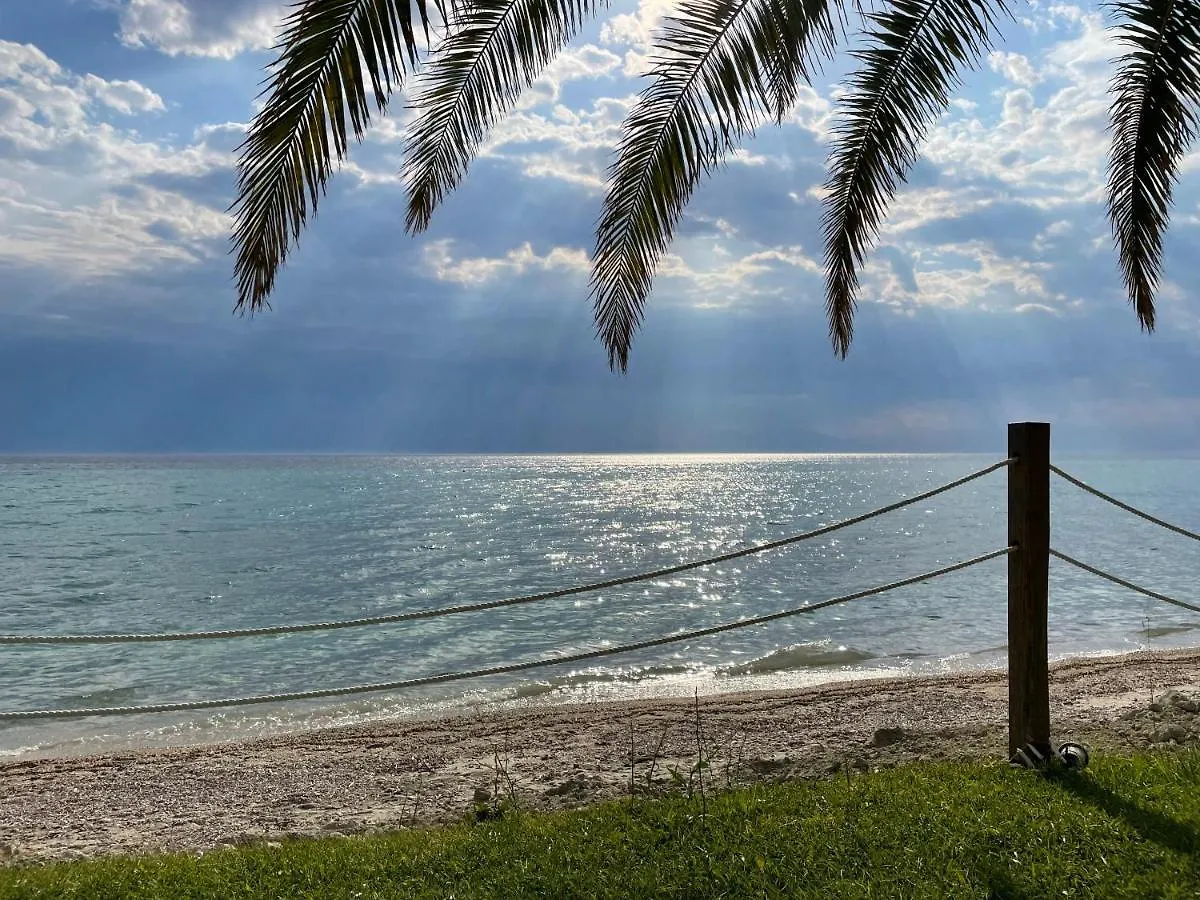 Seafront Family Apartment Poseidon Skala Fourkas