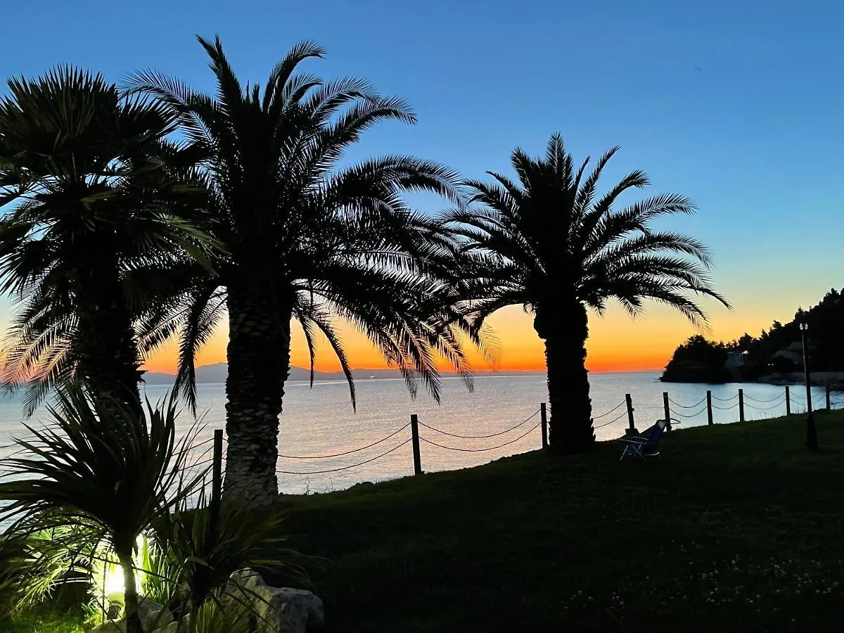 Seafront Family Apartment Poseidon Skala Fourkas
