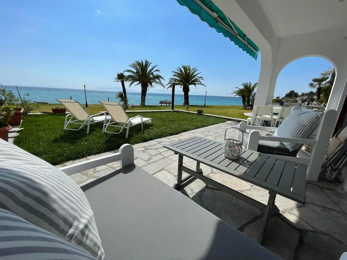 Seafront Family Apartment Poseidon Skala Fourkas Greece
