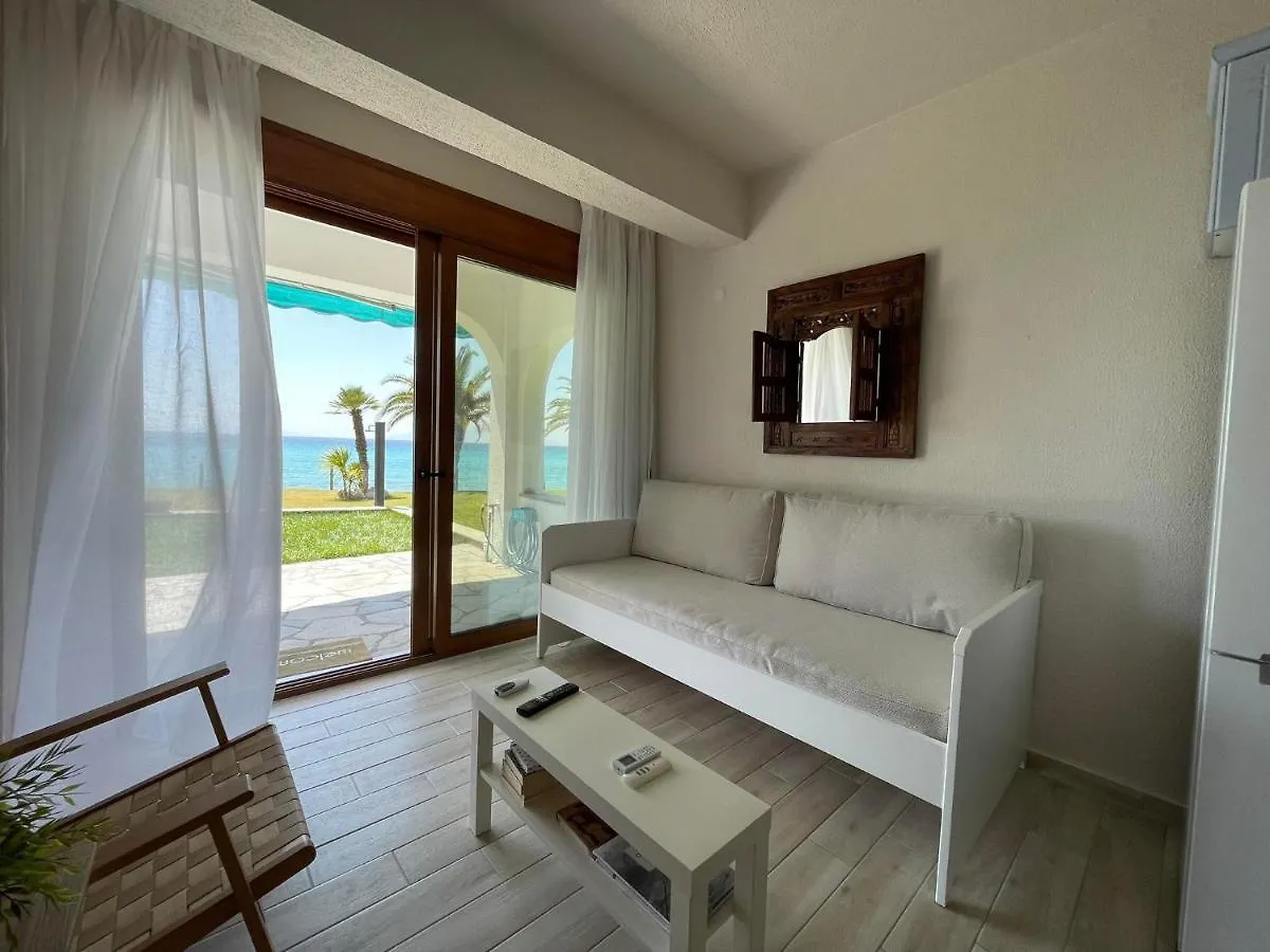 Seafront Family Apartment Poseidon Skala Fourkas 0*,